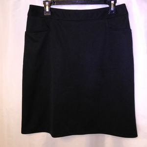 CC Hughes Black skirt size 12 zipper in back